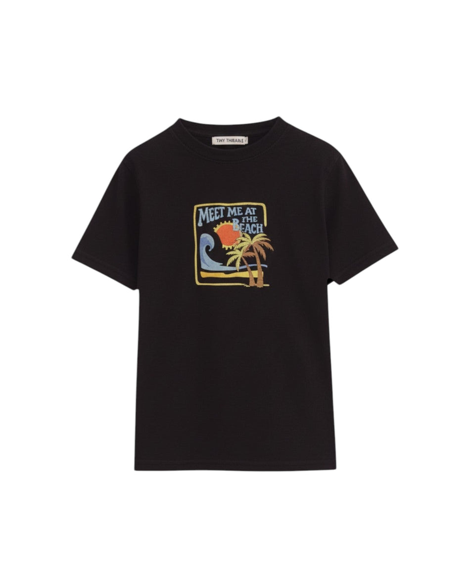 Tiny Threads black cotton t-shirt for boys with a beach graphic print and round neck.